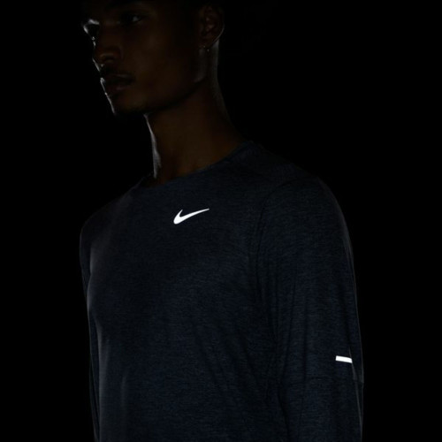 Nike N Dri-FIT EleMt M Running Crew Nike N Dri-FIT EleMt M Running Crew Férfi Hosszú ujjú póló Szürke