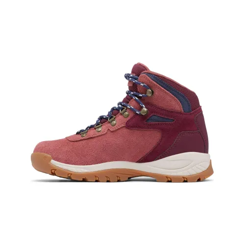 Columbia Newton Ridge Plus Waterproof Amped Columbia Newton Ridge Plus Waterproof Amped Női Túracipő, Túrabakancs 679-Beetroot