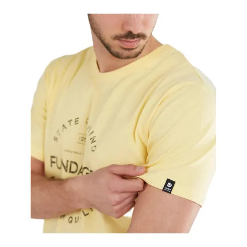 Fundango Basic-T Logo 04 Férfi Póló 205-corn