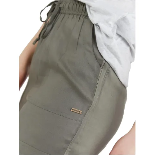 Fundango Carla Shorts Női Rövidnadrág 537-khaki