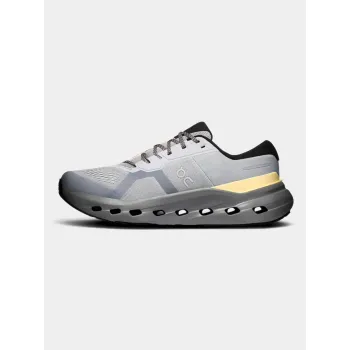 ON Cloudrunner 3