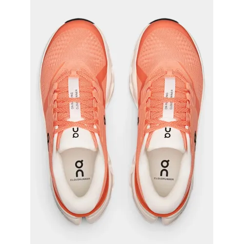 ON Cloudrunner 3 Cipő Futócipő Sunstone-Ivory