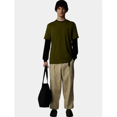 The North Face M S/S Simple Dome Tee The North Face M S/S Simple Dome Tee Férfi Póló PIB-Forest Olive
